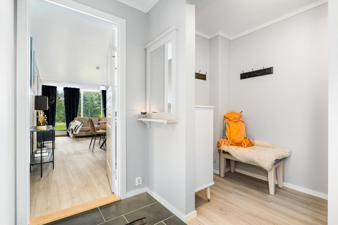 Leilighet Beitostolen Sentrum, Terrasse Og Innendors Parkering Exterior foto